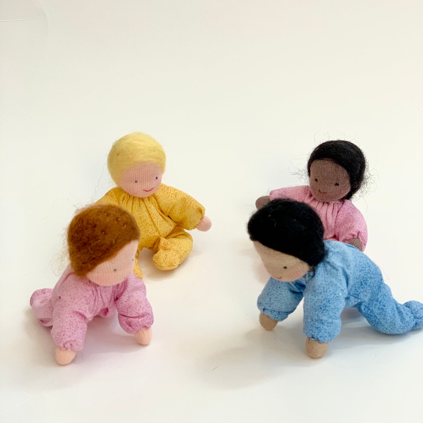 Evi Mini Crawling Baby Doll