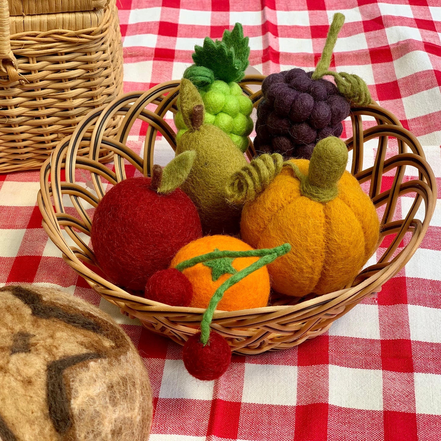 Needle-felted Play Food Pear