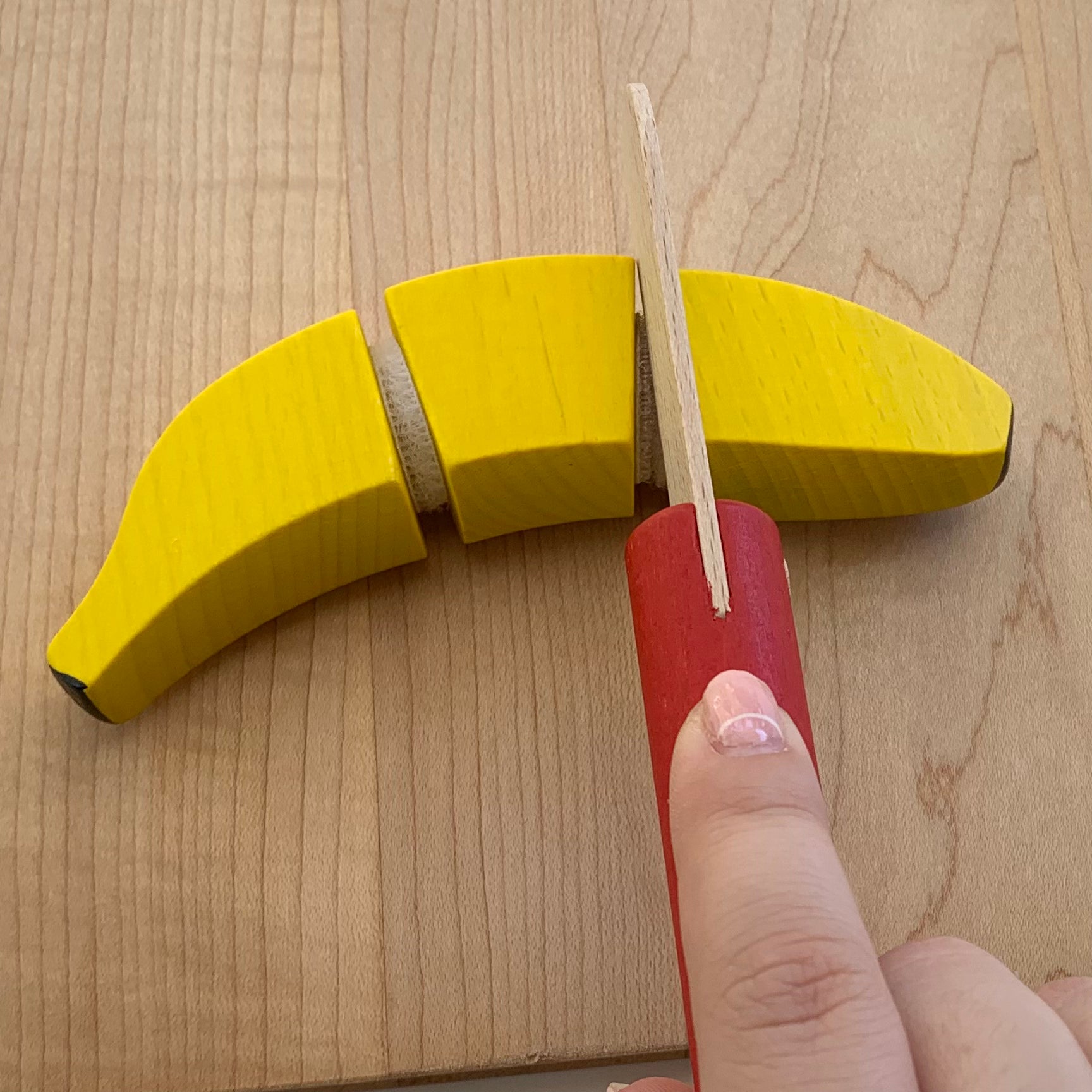 erzi wooden banana to cut