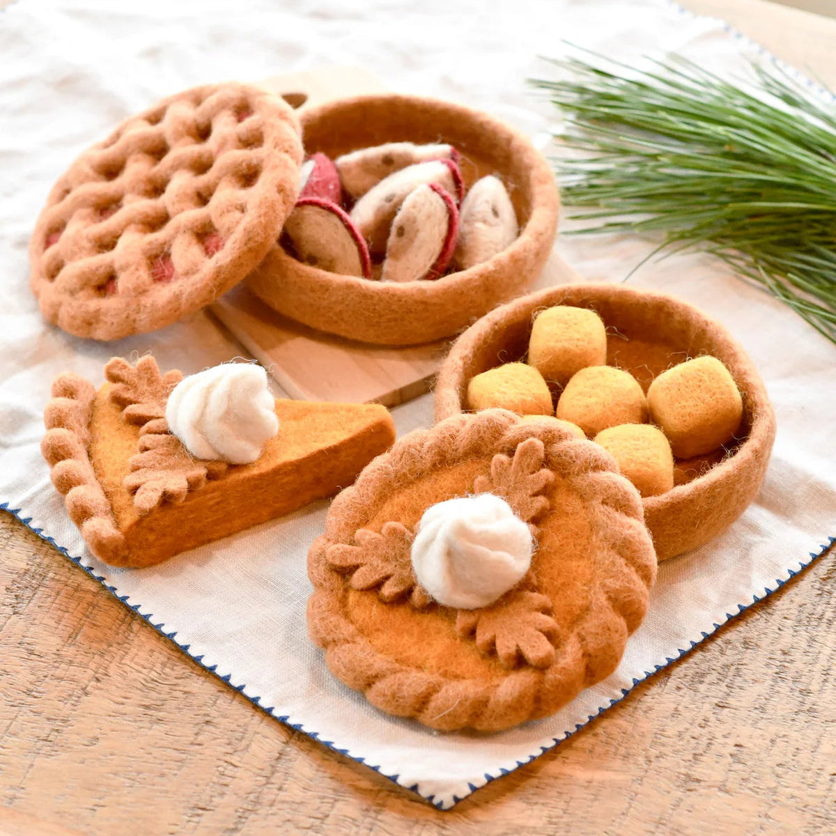 tara treasures felt play food pie toys and pumpkin pie slice