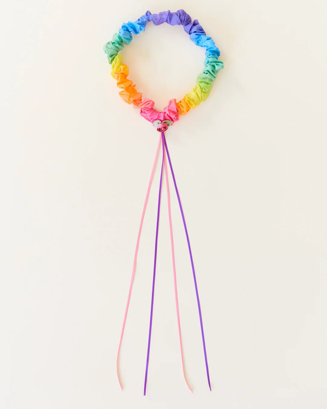 sarahs silks rainbow garland close