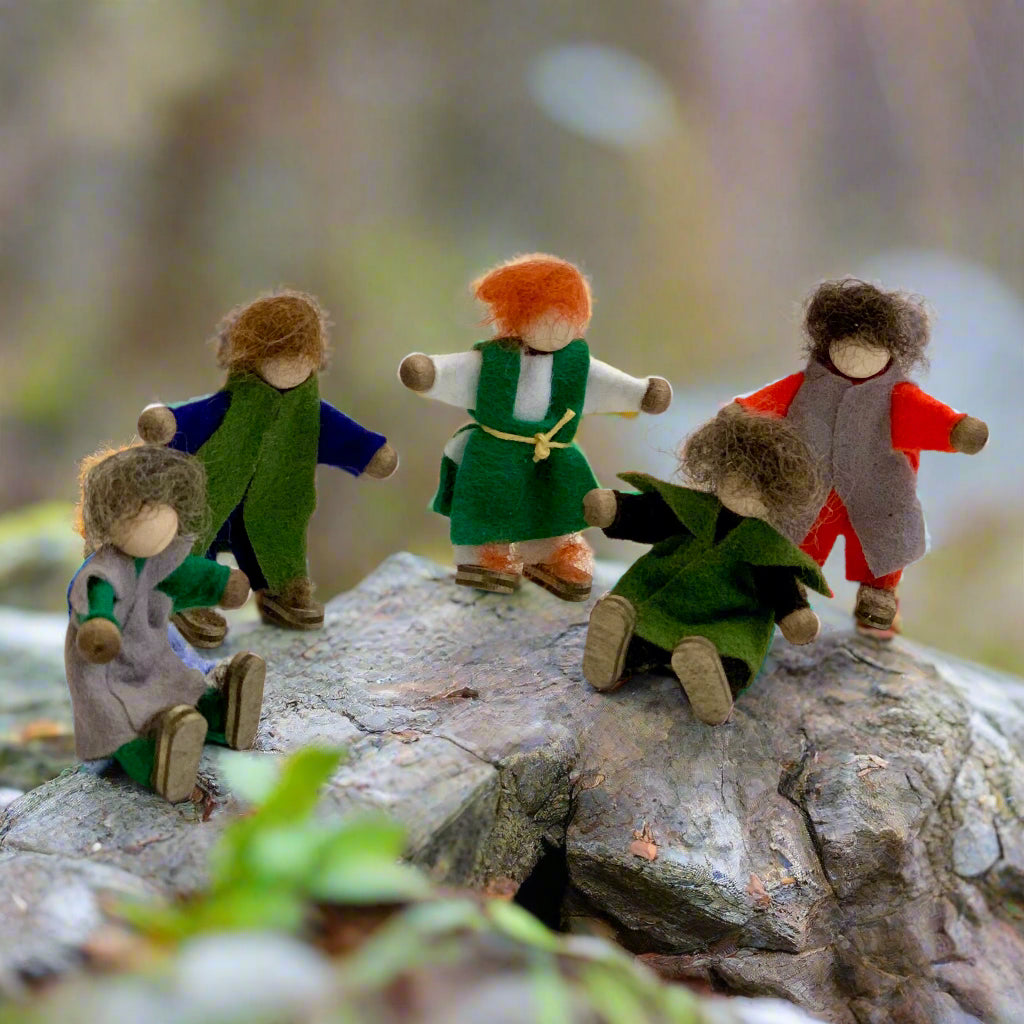 magic wood halfling hobbit miniature dolls