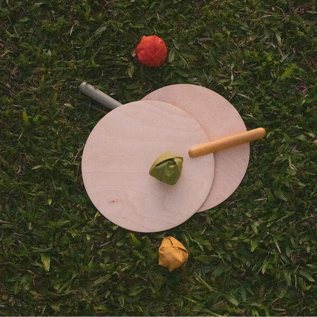 wooden badminton game set with racket and soft balls