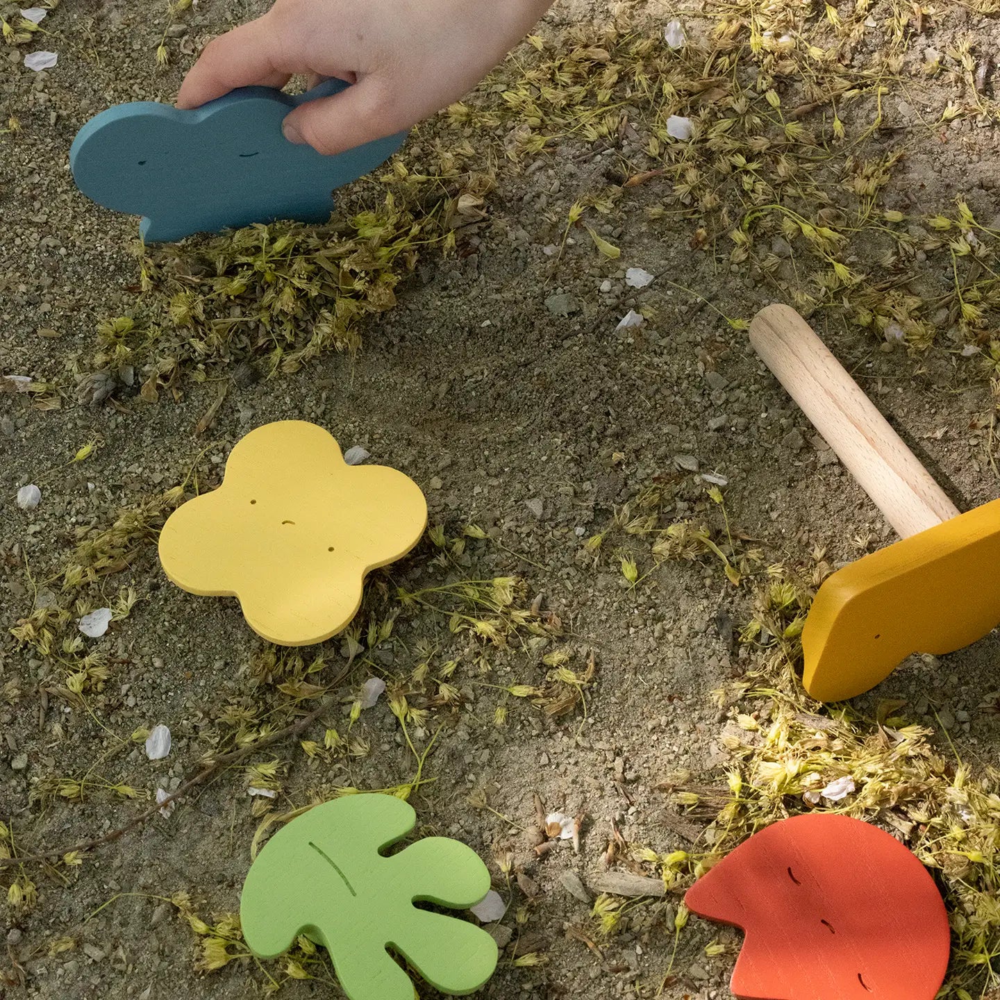 babai wooden flower sand toys play set