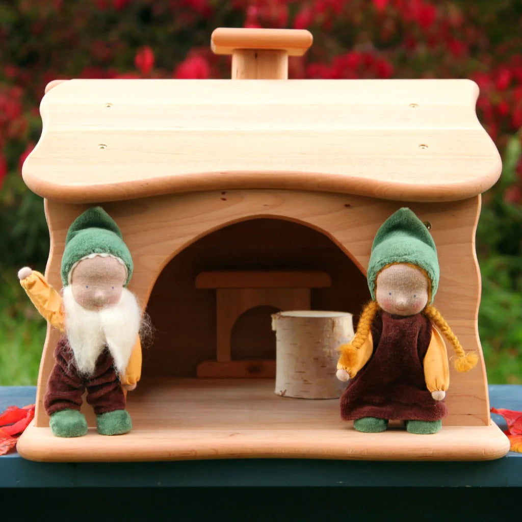 Drewart wooden dwarf house with gnome dolls