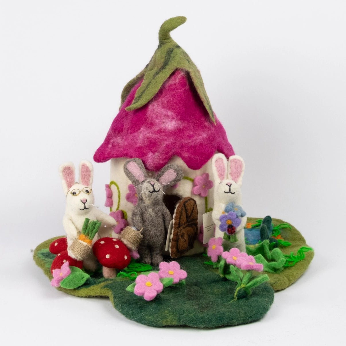 felt fairy house with bunny finger puppets