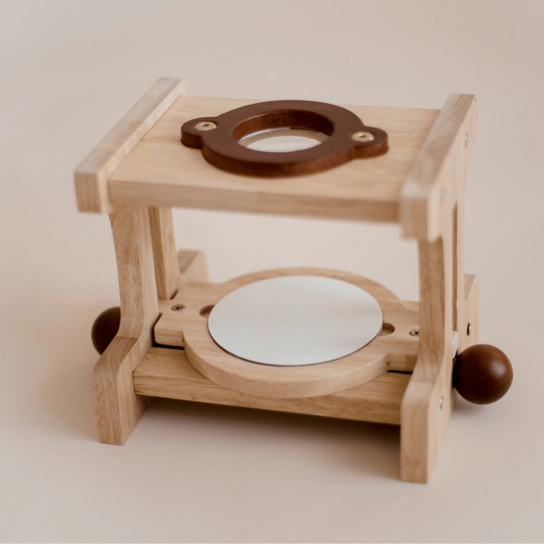 qtoys natural wooden microscope